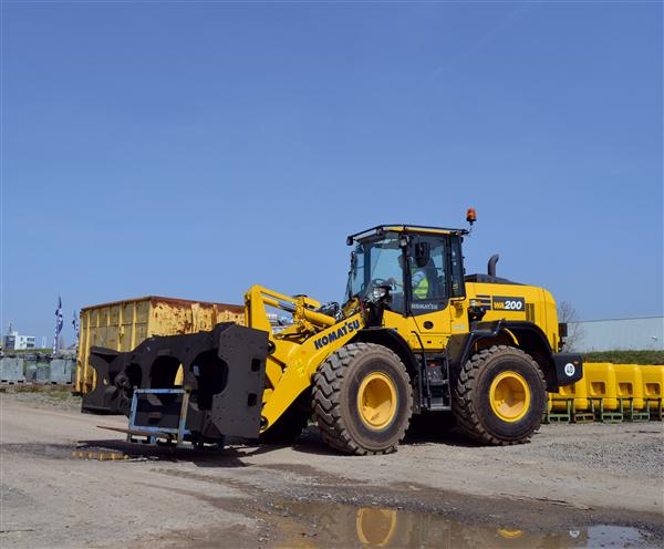 Maquinaria Sur Komat