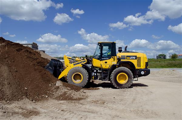 Maquinaria Sur Komat