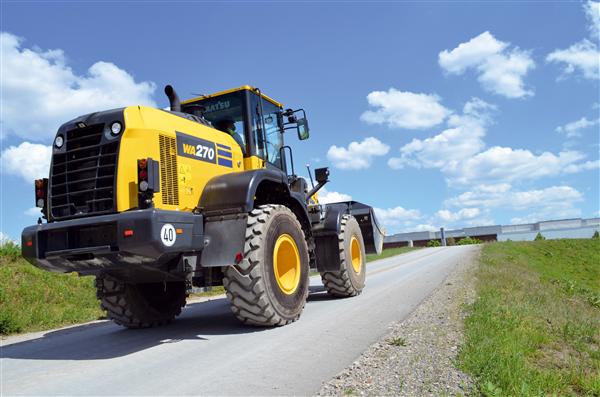 Maquinaria Sur Komat