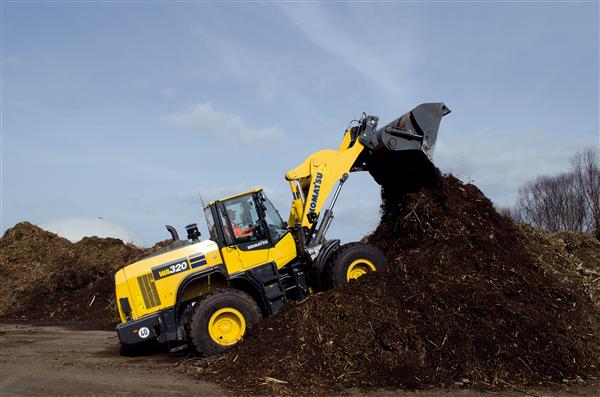 Maquinaria Sur Komat