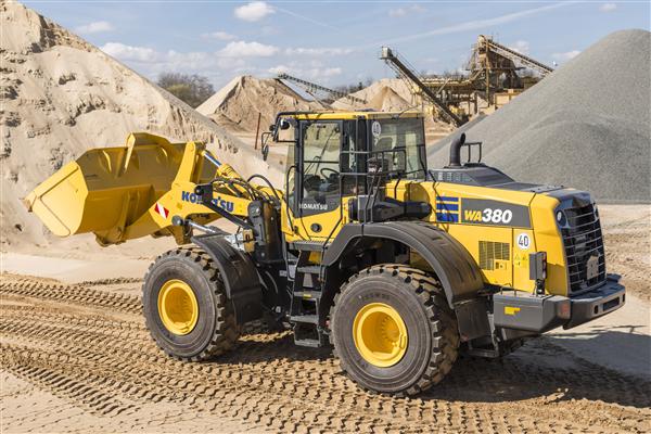 Maquinaria Sur Komat