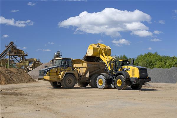 Maquinaria Sur Komat