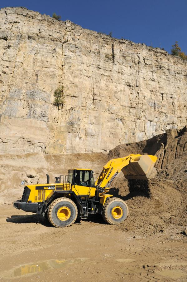 Maquinaria Sur Komat