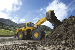 Komatsu Europe presenta la nueva cargadora de ruedas WA700-8