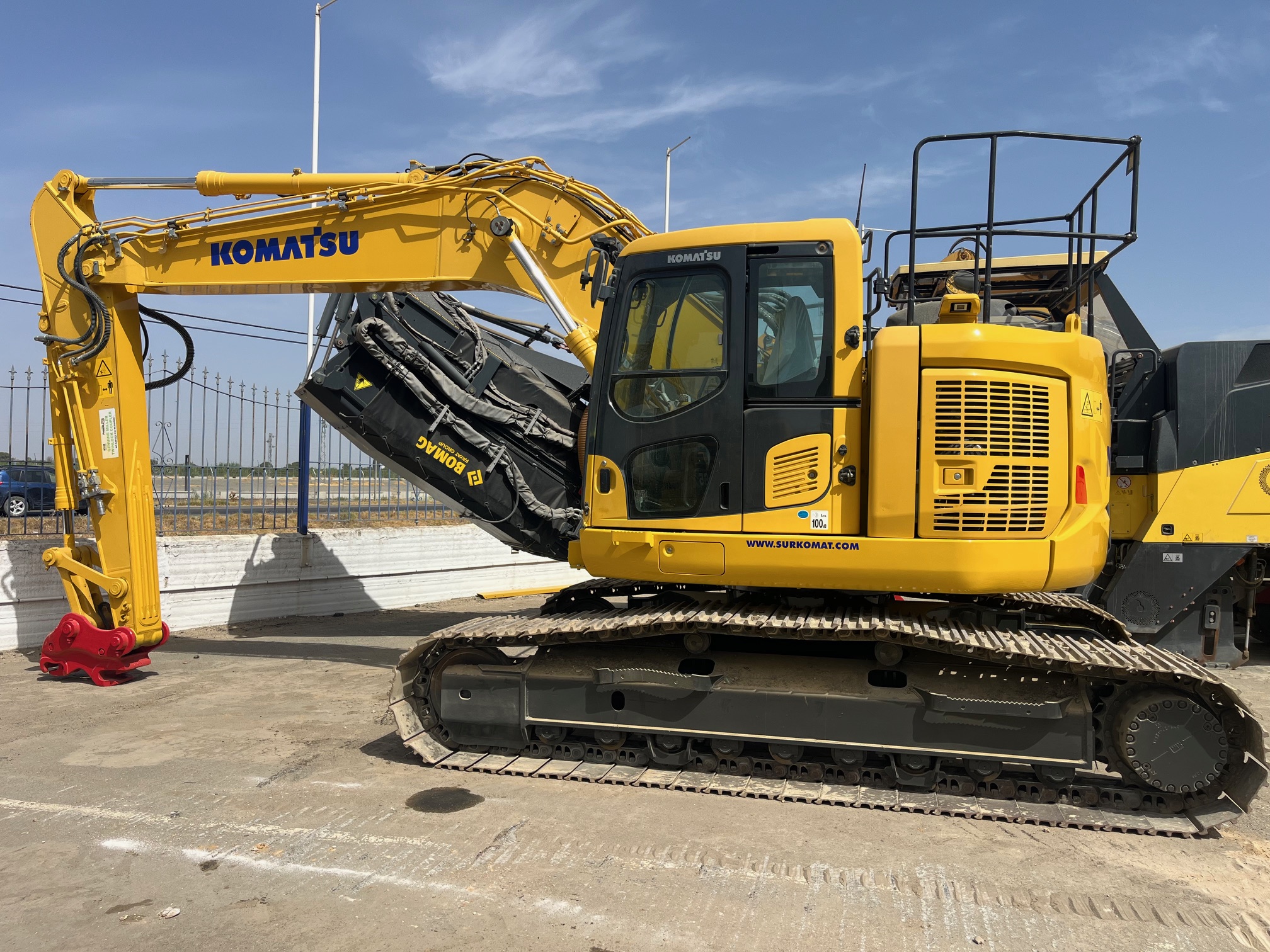 Komatsu PC228USLC-11 Maquinaria Surkomat